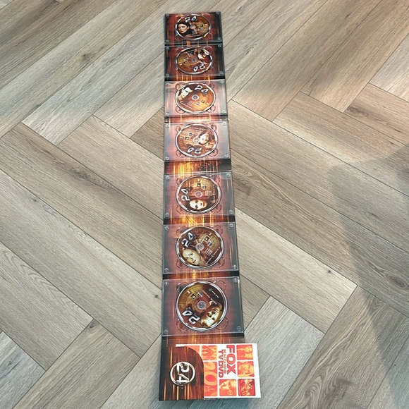 24 DVD’s Season 4 , set of 7 dvd’s - Picture 3 of 7